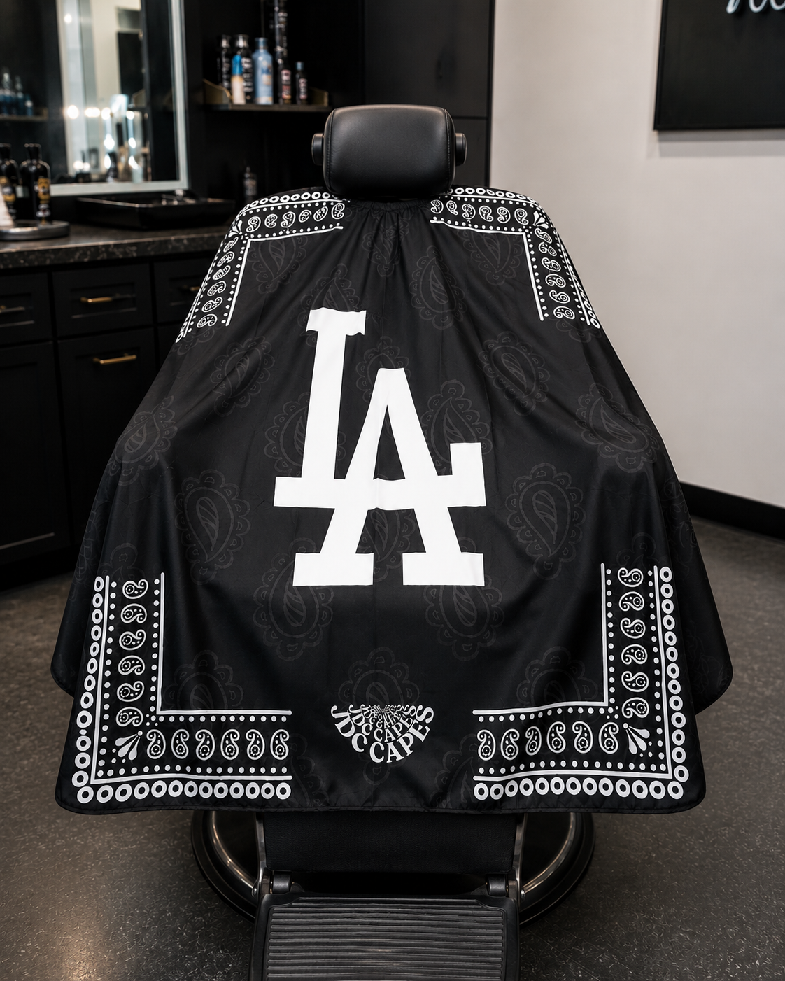 41. LA Bandana Barber Cape